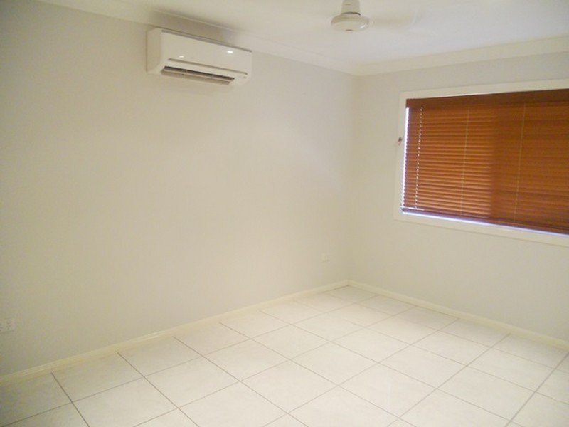 Photo - 97 Webb Street, Mount Isa QLD 4825 - Image 5