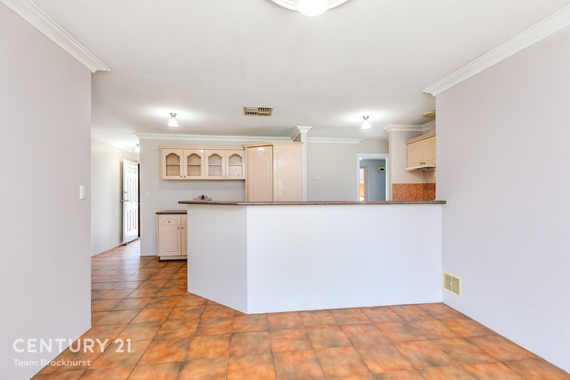 Photo - 97 Wilfred Road, Thornlie WA 6108 - Image 3