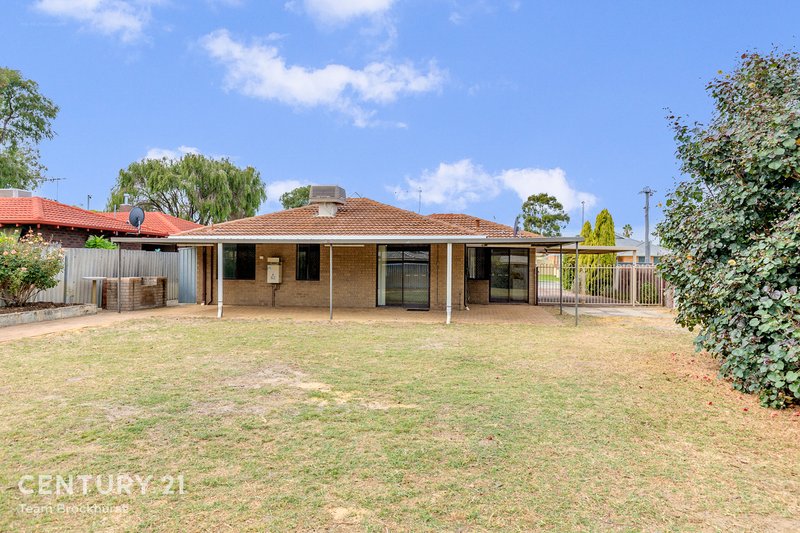 Photo - 97 Wilfred Road, Thornlie WA 6108 - Image 4