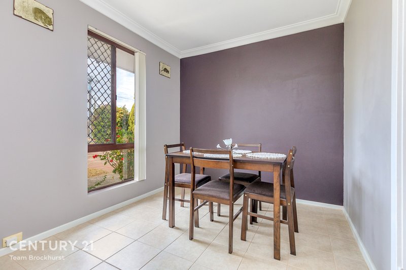 Photo - 97 Wilfred Road, Thornlie WA 6108 - Image 6