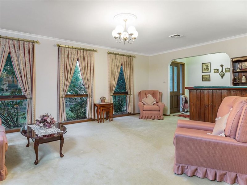 Photo - 97 Windermere Drive, Ferntree Gully VIC 3156 - Image 4