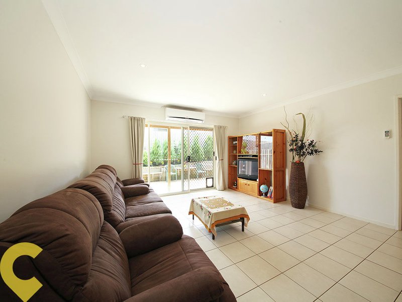 Photo - 9/73 Glasshouse Court, Kallangur QLD 4503 - Image 9