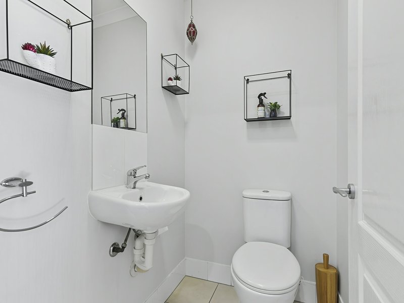 Photo - 9/74 Cotterill Avenue, Bongaree QLD 4507 - Image 10