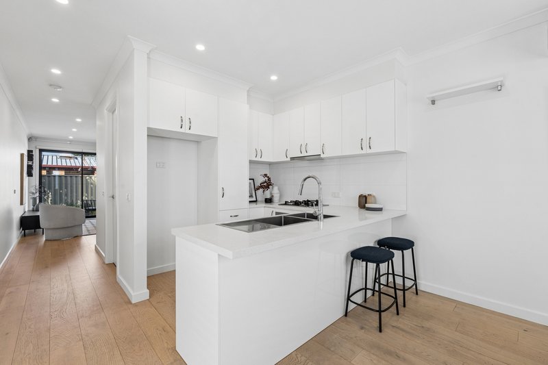 Photo - 9/74 Tyler Street, Reservoir VIC 3073 - Image 6