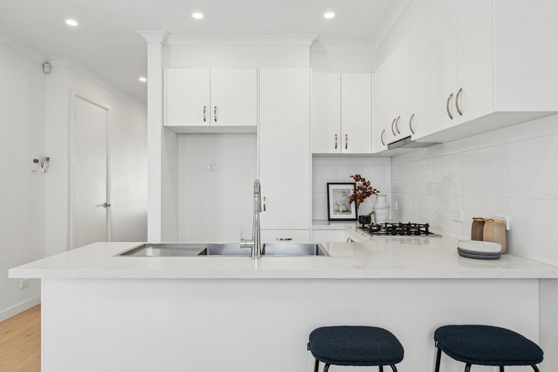 Photo - 9/74 Tyler Street, Reservoir VIC 3073 - Image 7