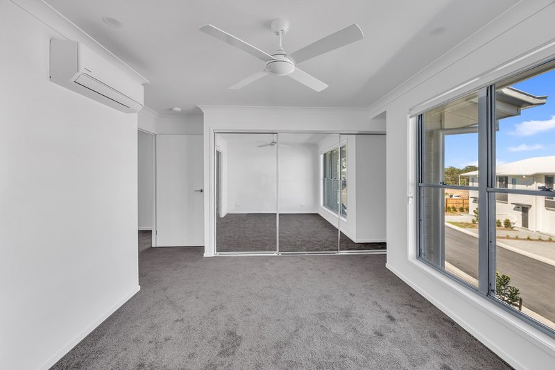 Photo - 97/47 Urbana Boulevard, Coomera QLD 4209 - Image 11