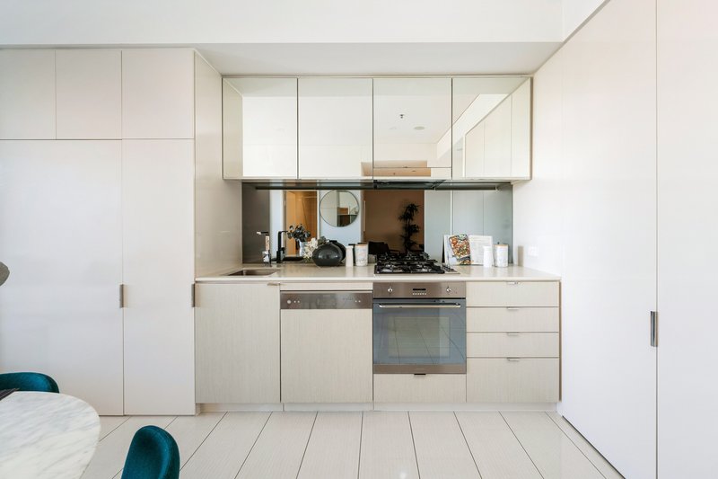 Photo - 975/2 Cooper Place, Zetland NSW 2017 - Image 3