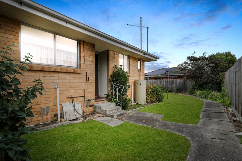 Photo - 9/79 Cleeland Street, Dandenong VIC 3175 - Image 6