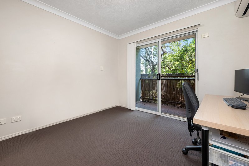 Photo - 9/79 Lawson Street, Morningside QLD 4170 - Image 9