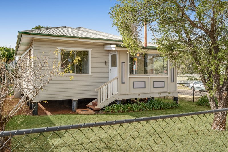Photo - 97A Hill Street, Newtown QLD 4350 - Image 2