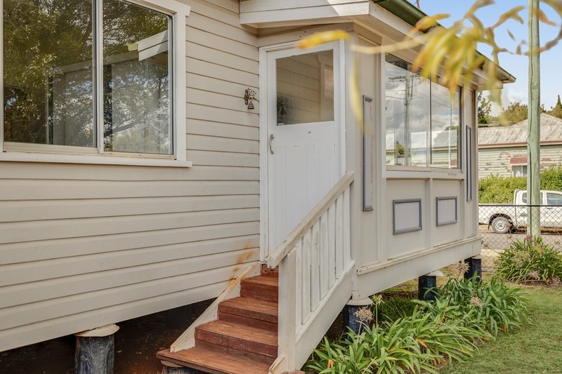 Photo - 97A Hill Street, Newtown QLD 4350 - Image 3