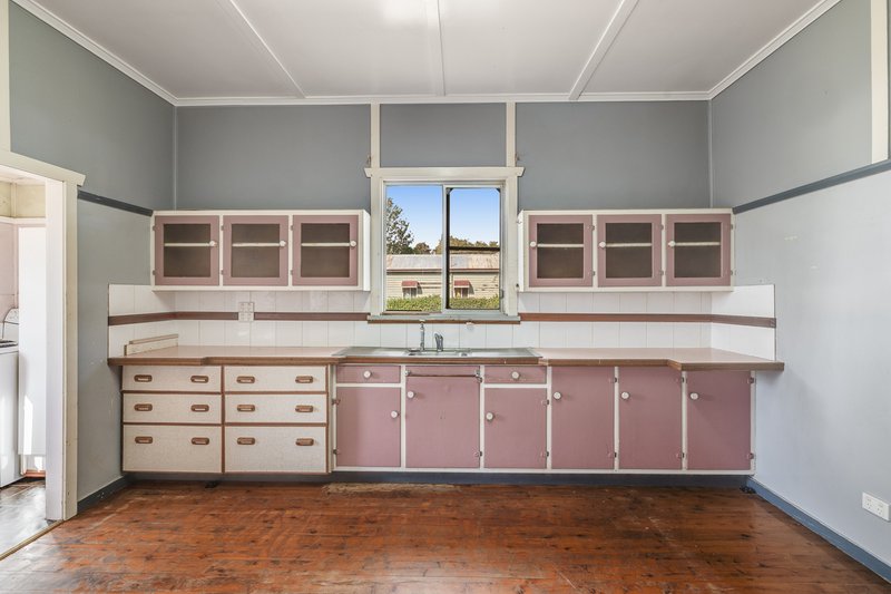 Photo - 97A Hill Street, Newtown QLD 4350 - Image 7