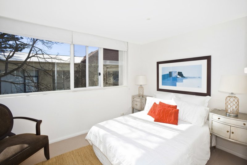 Photo - 9/7a Penkivil Street, Bondi Beach NSW 2026 - Image 7