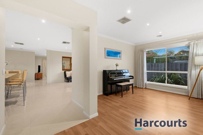 Photo - 97B Raheen Avenue, Wantirna VIC 3152 - Image 6