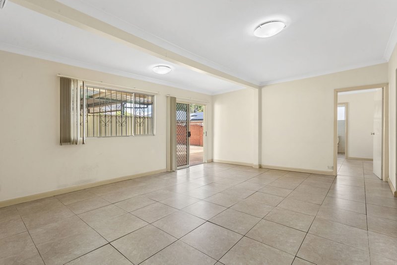 Photo - 98 & 98a Old Prospect Road, South Wentworthville NSW 2145 - Image 5