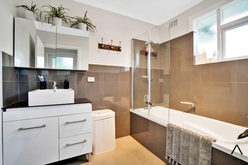 Photo - 98 Abbott Street, East Launceston TAS 7250 - Image 10