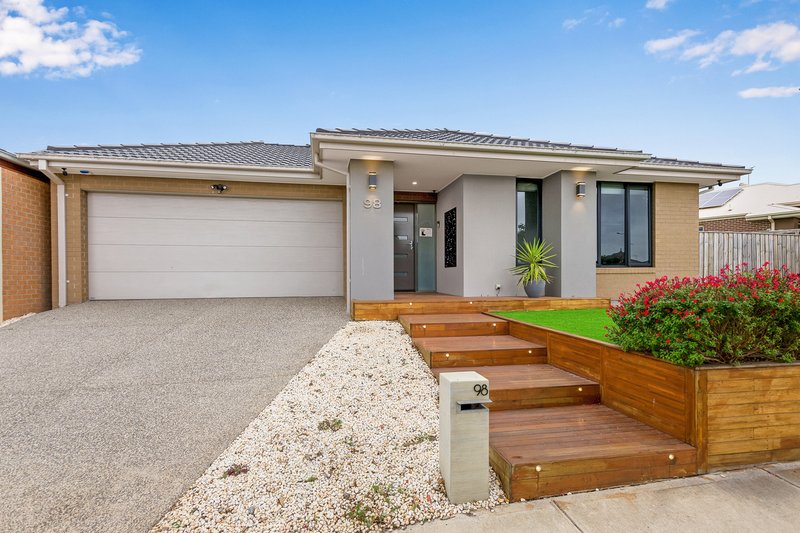 98 Anniversary Avenue, Wyndham Vale VIC 3024