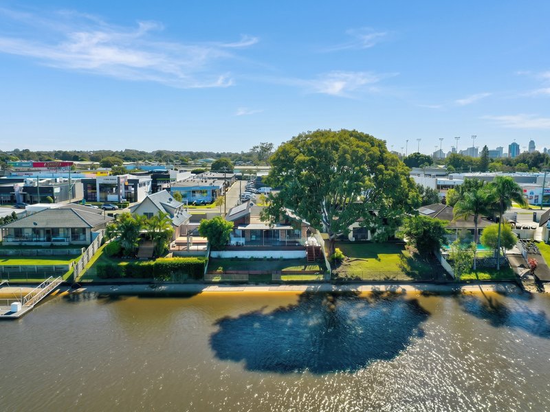 Photo - 98 Ashmore Road, Bundall QLD 4217 - Image 25