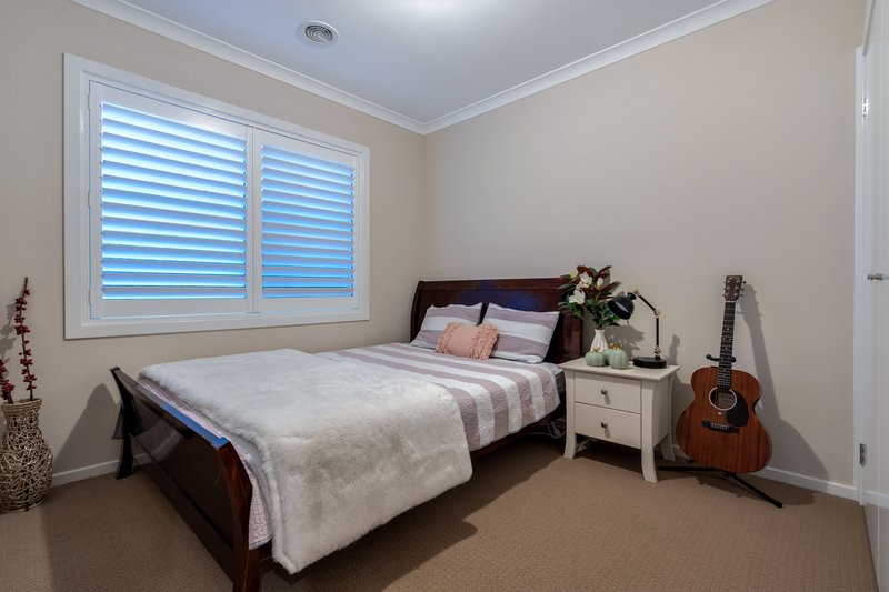 Photo - 98 Balmain Road, Mickleham VIC 3064 - Image 15