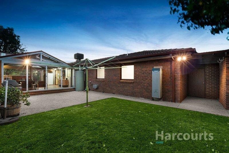 Photo - 98 Barmah Drive, Wantirna VIC 3152 - Image 12