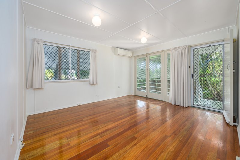 Photo - 98 Barney Street, Barney Point QLD 4680 - Image 19