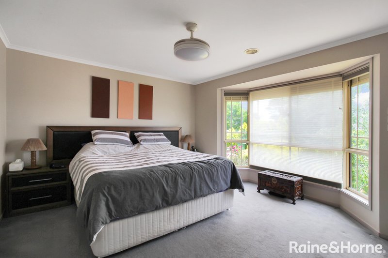 Photo - 98 Barracks Flat Drive, Karabar NSW 2620 - Image 10