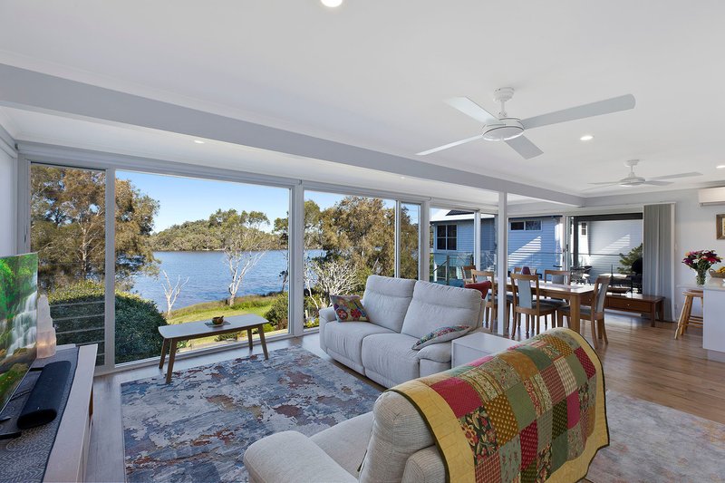 Photo - 98 Blue Bell Drive, Wamberal NSW 2260 - Image 4