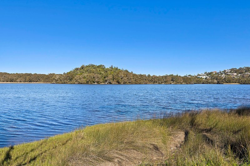 Photo - 98 Blue Bell Drive, Wamberal NSW 2260 - Image 15