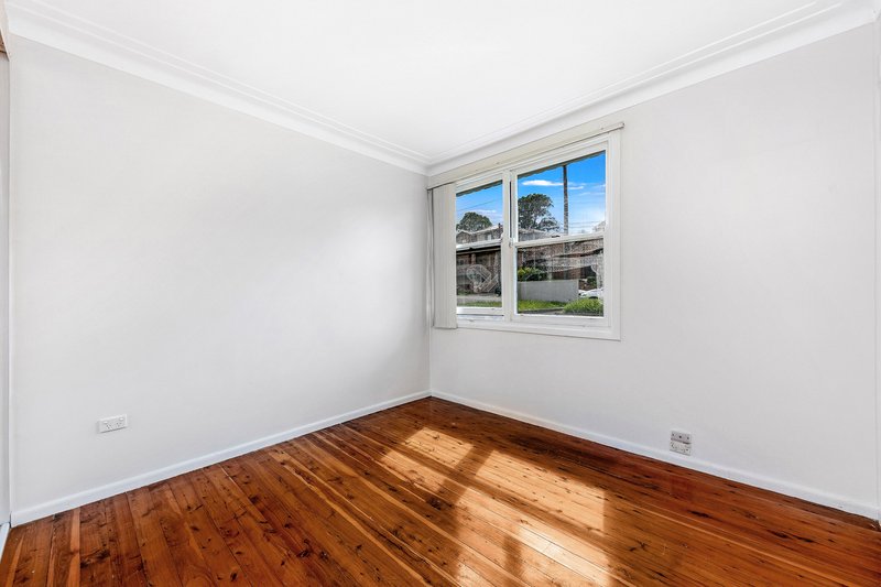 Photo - 98 Bonds Road, Peakhurst NSW 2210 - Image 8