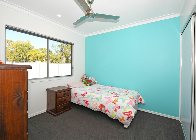 Photo - 98 Boundary Road, Urangan QLD 4655 - Image 13