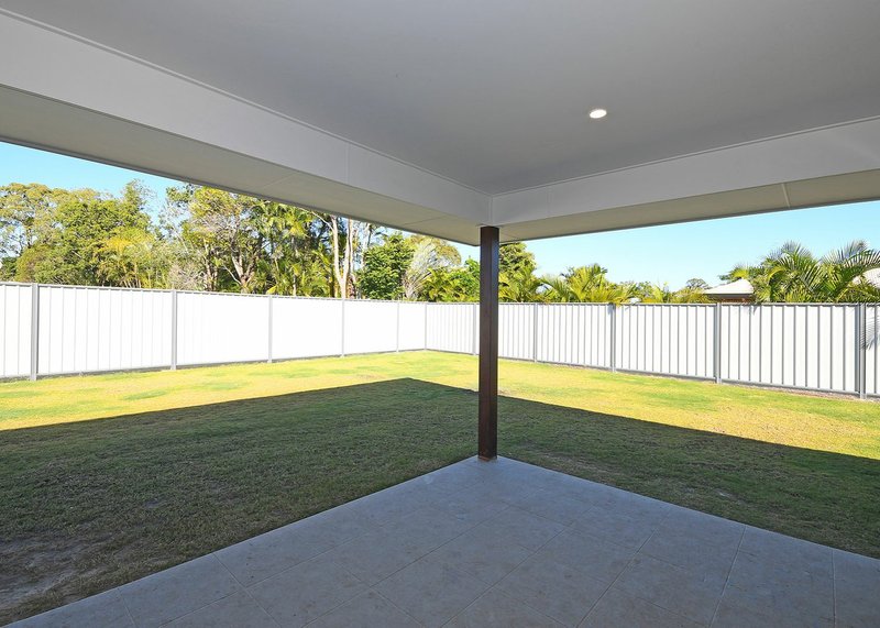 Photo - 98 Boundary Road, Urangan QLD 4655 - Image 20