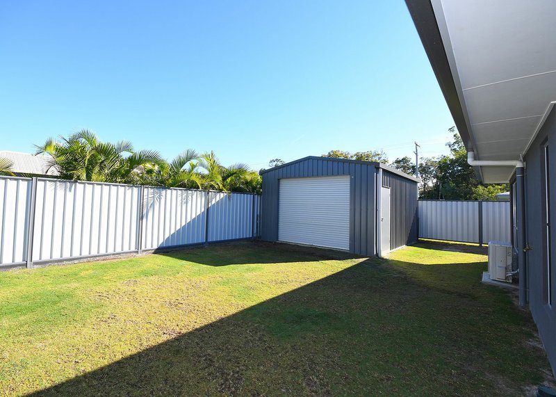 Photo - 98 Boundary Road, Urangan QLD 4655 - Image 21