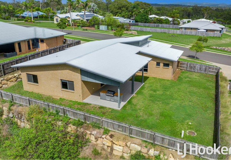 Photo - 98 Broadacres Drive, Tannum Sands QLD 4680 - Image 16