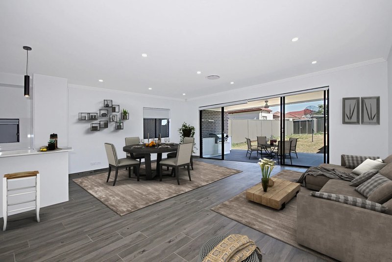 Photo - 98 Campbell Hill Road, Chester Hill NSW 2162 - Image 4