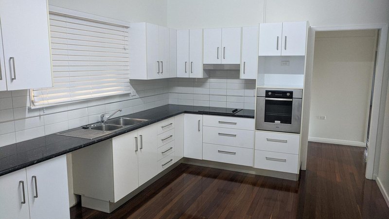 Photo - 98 Canning Street, The Range QLD 4700 - Image 1