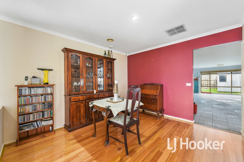 Photo - 98 Central Road, Hampton Park VIC 3976 - Image 4