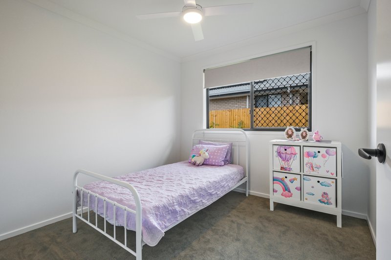 Photo - 98 Chervil Drive, Greenbank QLD 4124 - Image 12