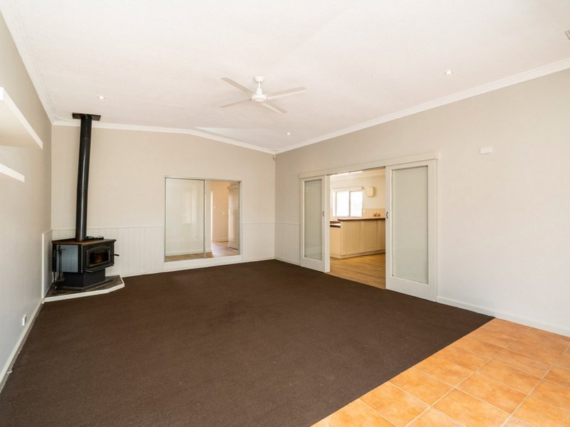 Photo - 98 Cohn Street, Kewdale WA 6105 - Image 5