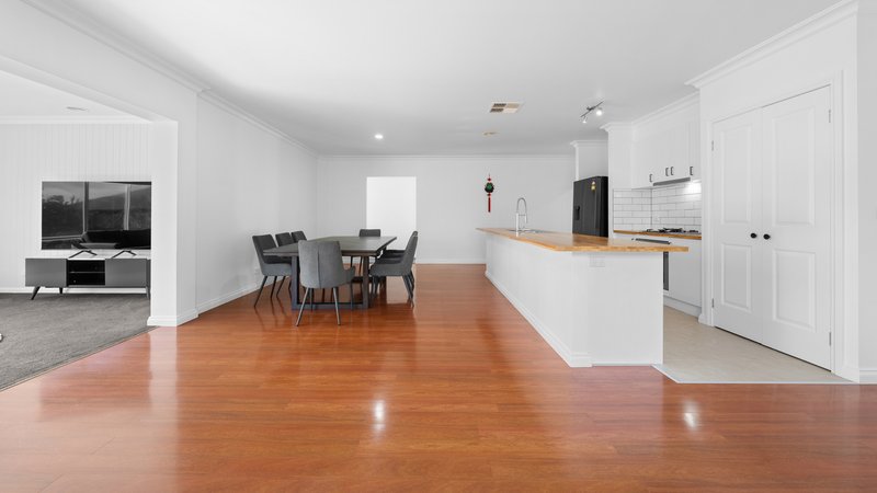 Photo - 98 Cottage Crescent, Kilmore VIC 3764 - Image 6