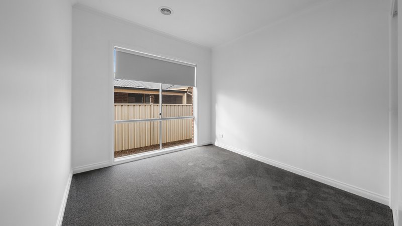 Photo - 98 Cottage Crescent, Kilmore VIC 3764 - Image 14