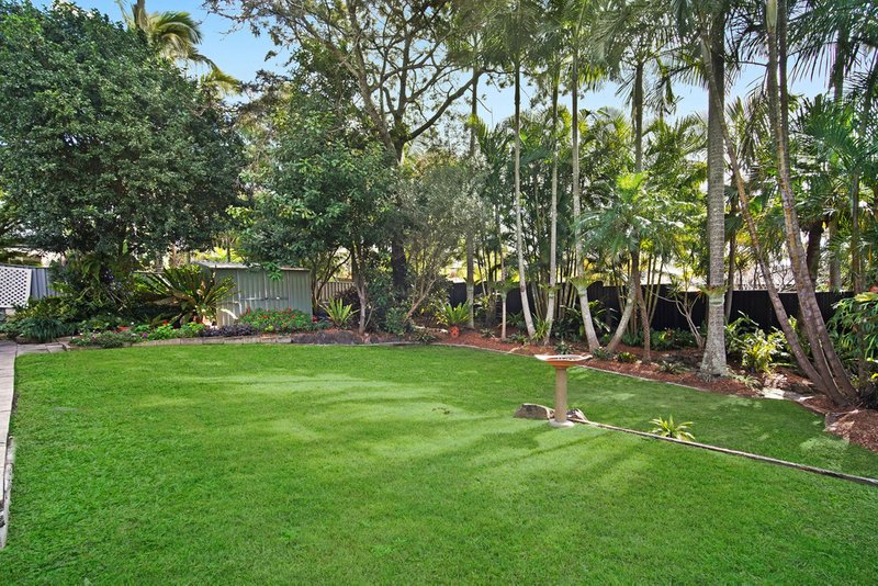 Photo - 98 Cottesloe Drive, Robina QLD 4226 - Image 2