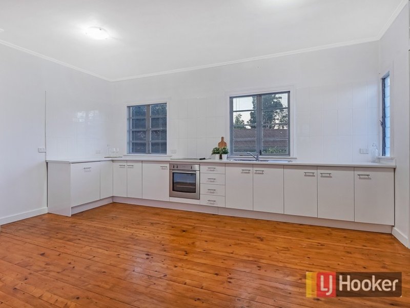 Photo - 98 Crowley Street, Zillmere QLD 4034 - Image 6