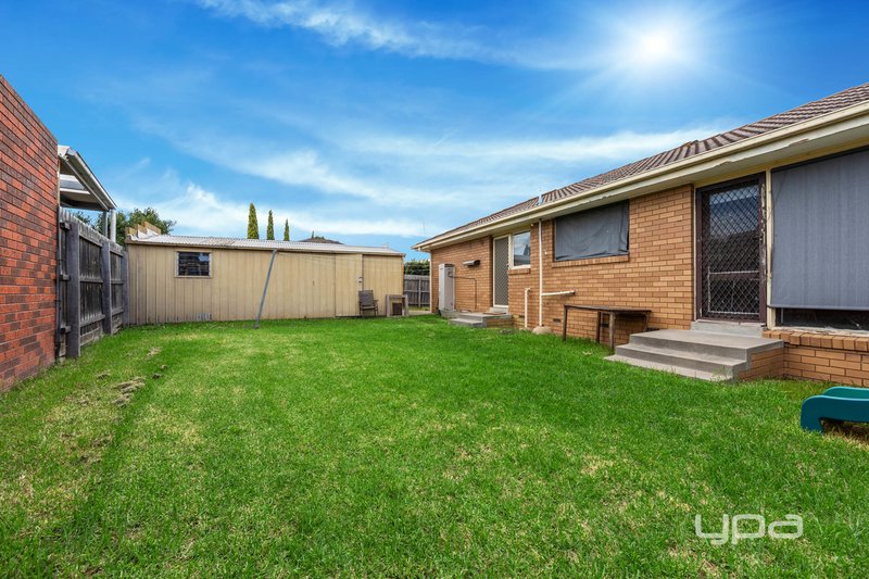 Photo - 98 Denton Avenue, St Albans VIC 3021 - Image 9