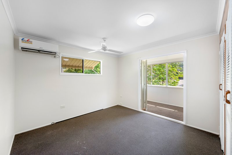 Photo - 98 Elizabeth Street, South Gladstone QLD 4680 - Image 8