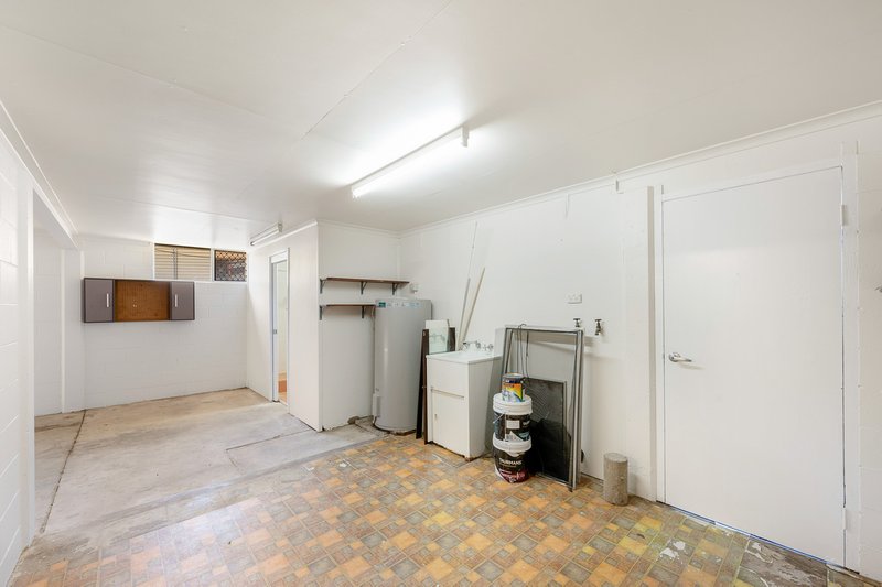 Photo - 98 Elizabeth Street, South Gladstone QLD 4680 - Image 13