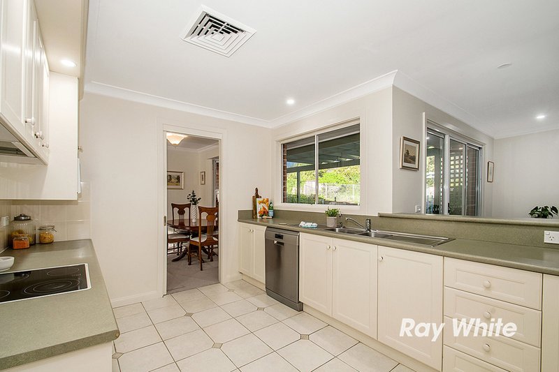 Photo - 98 Fishburn Crescent, Castle Hill NSW 2154 - Image 6