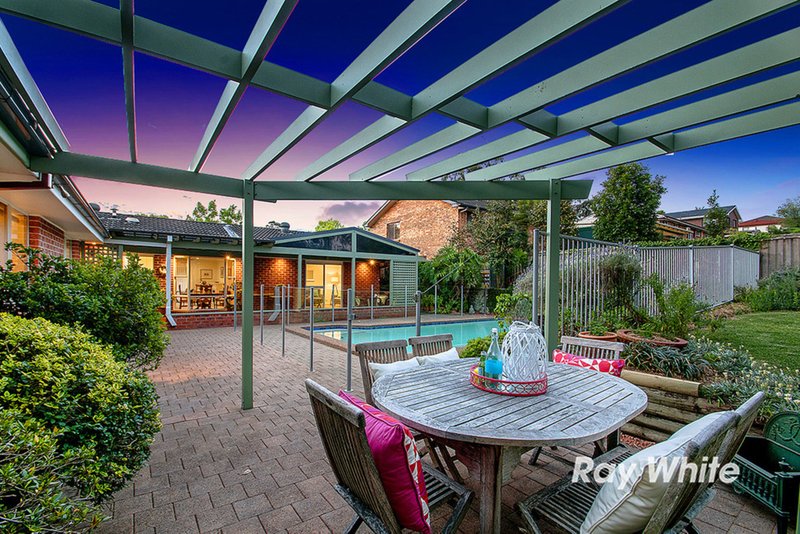 Photo - 98 Fishburn Crescent, Castle Hill NSW 2154 - Image 13