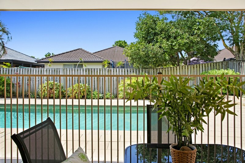 Photo - 98 Harrier Drive, Burleigh Waters QLD 4220 - Image 11