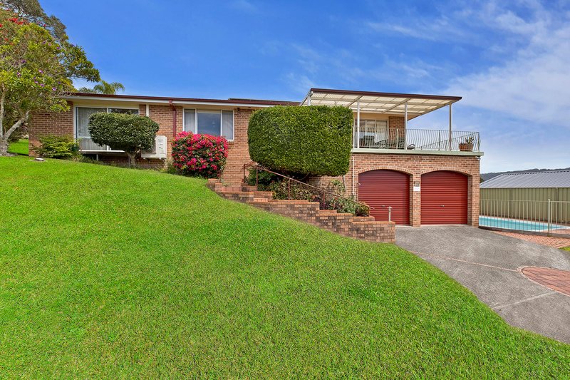 Photo - 98 Hillside Road, Avoca Beach NSW 2251 - Image 2