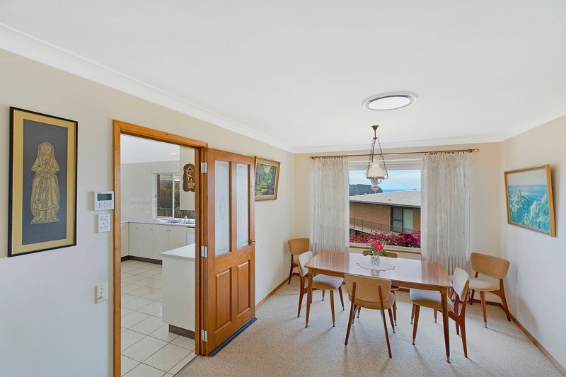 Photo - 98 Hillside Road, Avoca Beach NSW 2251 - Image 6